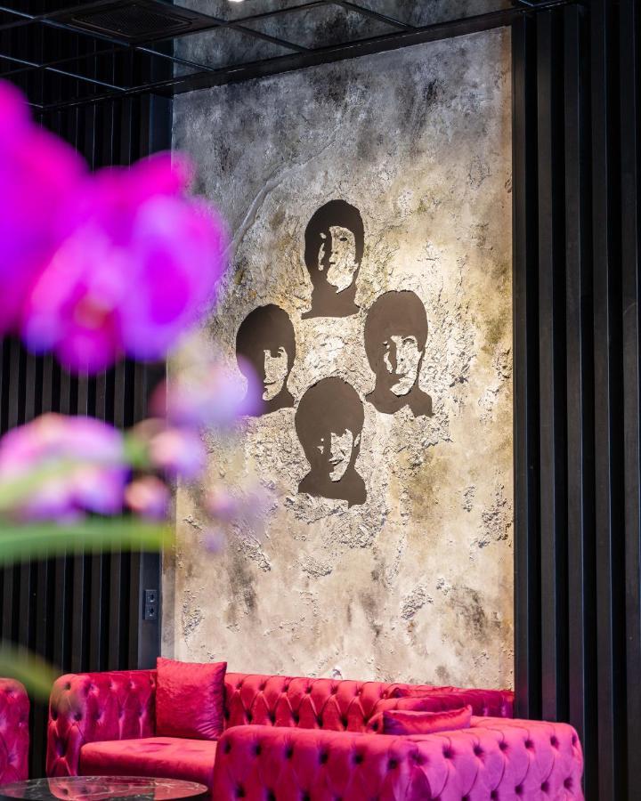 Hotel Am Beatles-Platz Hamburgo Exterior foto